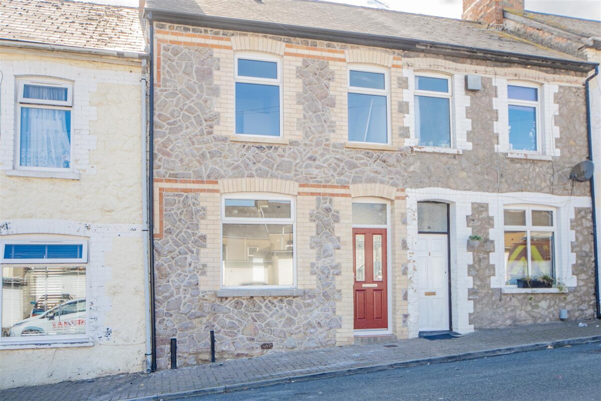 Llewellyn Street, Barry