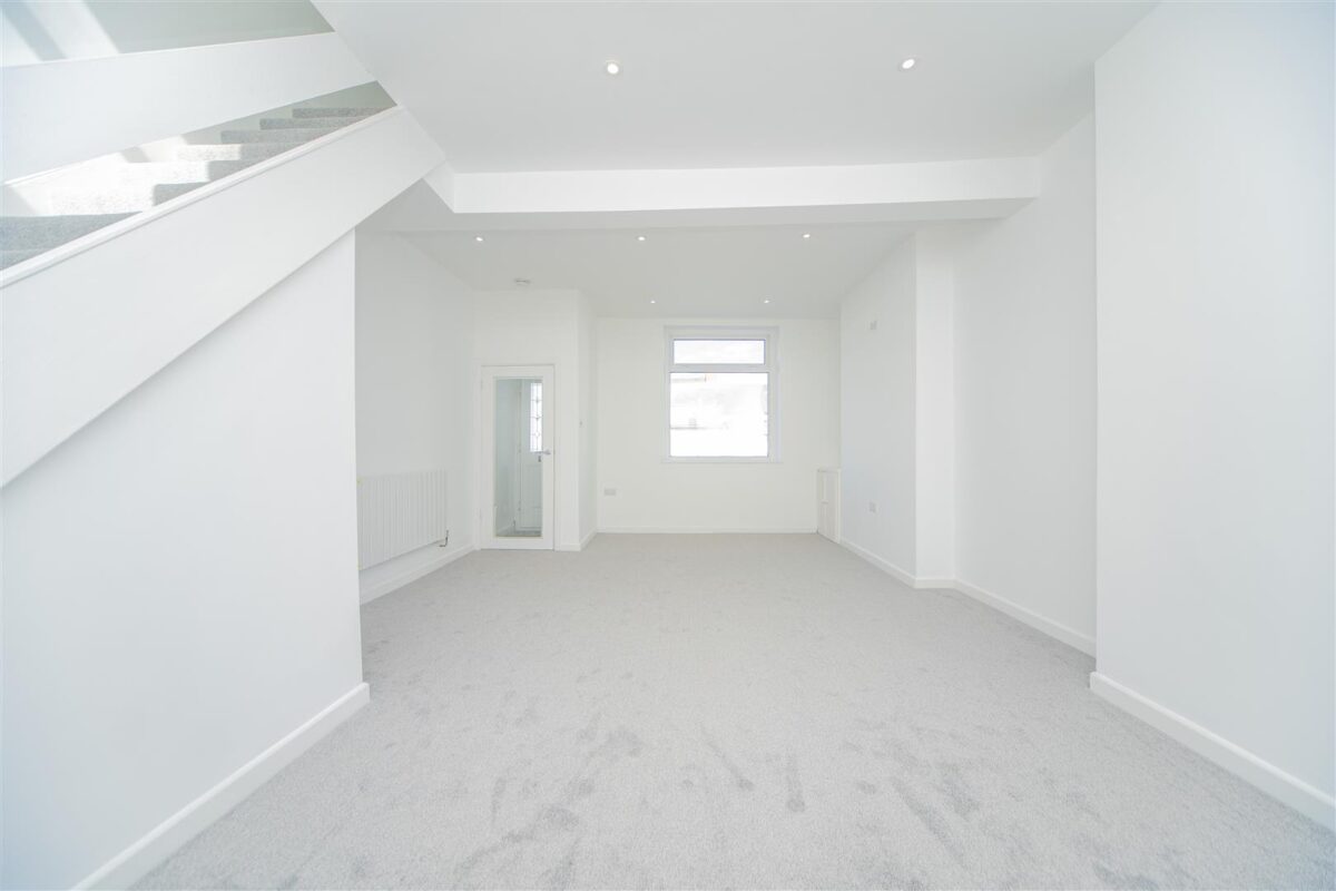 Llewellyn Street, Barry