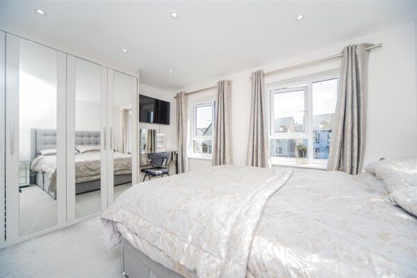 Ffordd Pentre, Barry