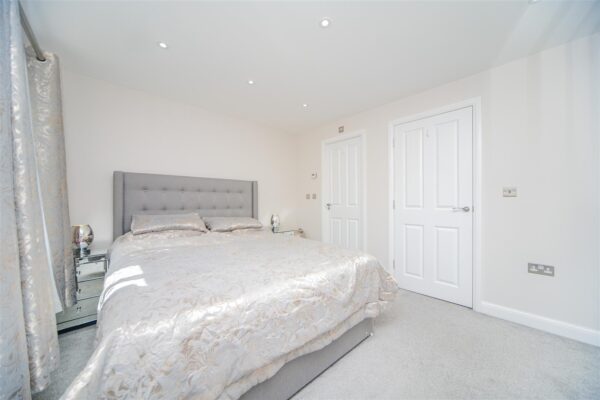 Ffordd Pentre, Barry