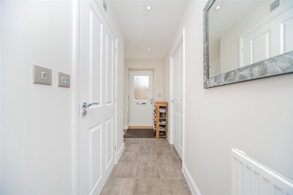 Ffordd Pentre, Barry