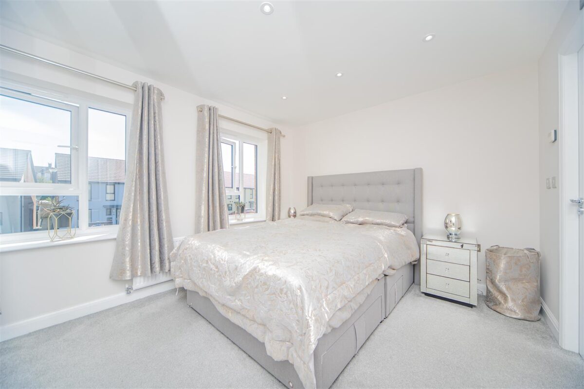 Ffordd Pentre, Barry