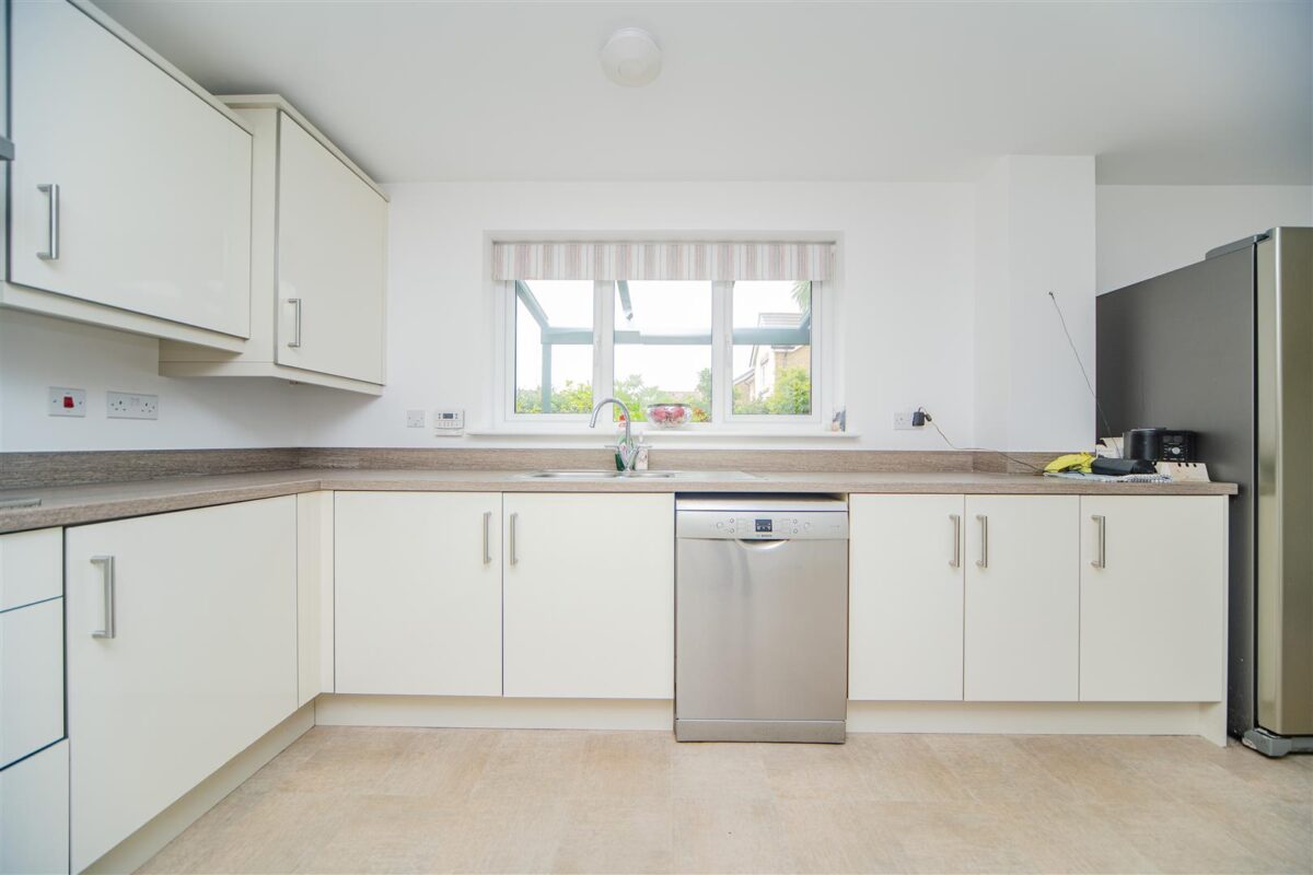 Crib Y Sianel, Rhoose, Barry