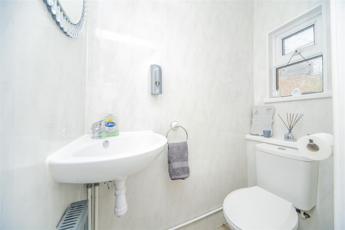 Charles Place, Barry