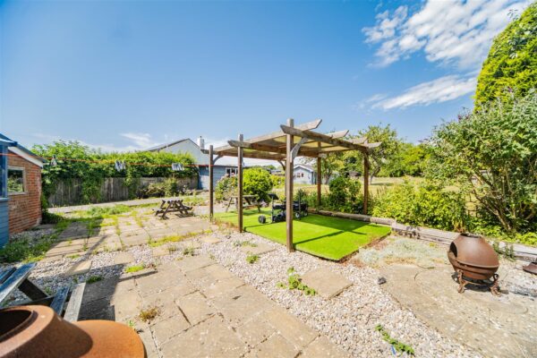 Cross Common Road, Dinas Powys