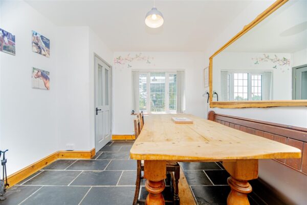 Cross Common Road, Dinas Powys