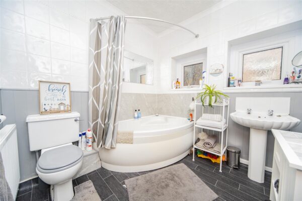 Charles Place, Barry