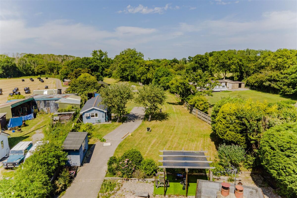 Cross Common Road, Dinas Powys