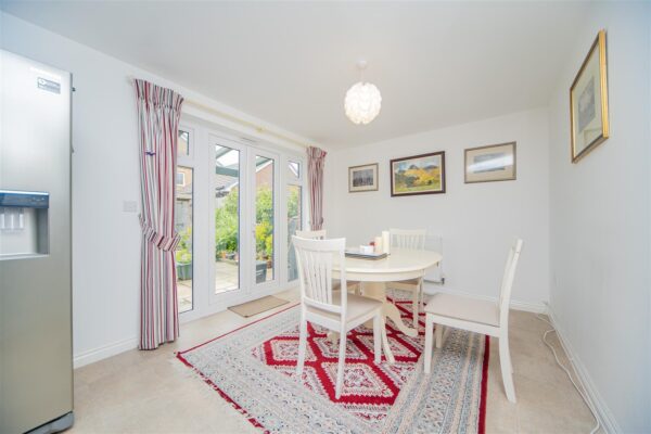 Crib Y Sianel, Rhoose, Barry