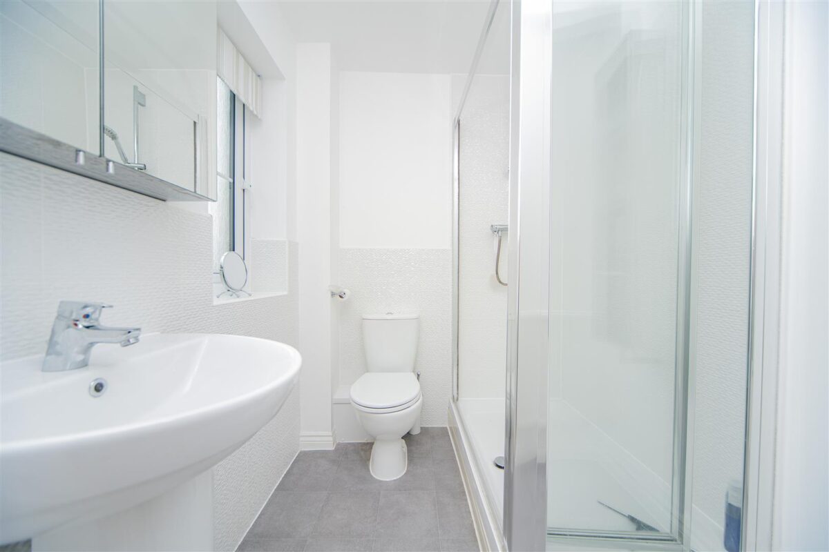 Crib Y Sianel, Rhoose, Barry