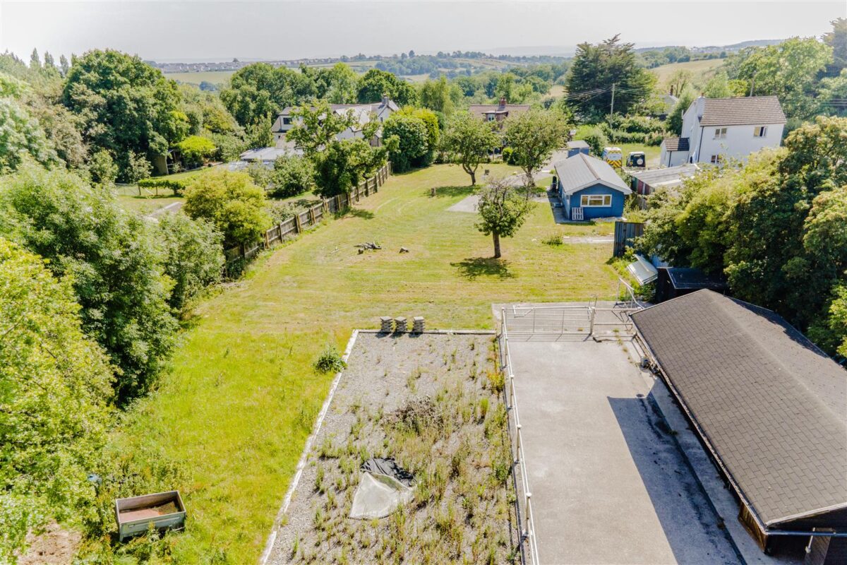Cross Common Road, Dinas Powys