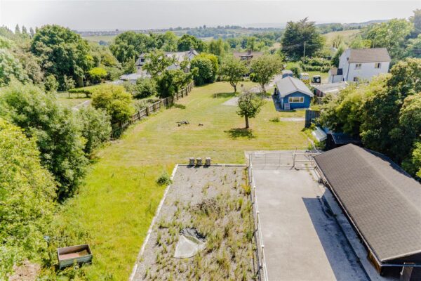 Cross Common Road, Dinas Powys