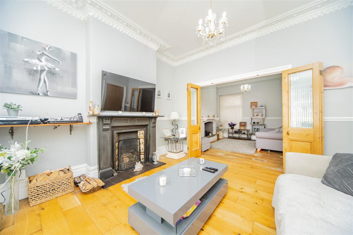 Charles Place, Barry