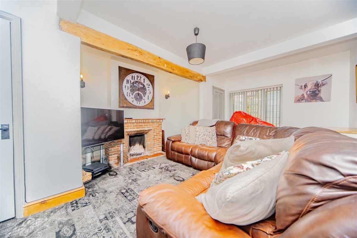 Cross Common Road, Dinas Powys