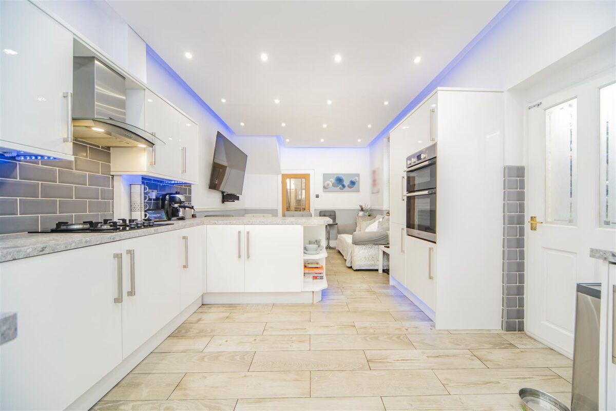 Charles Place, Barry