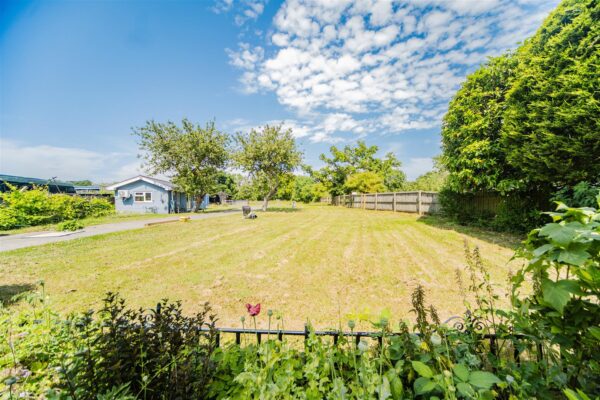 Cross Common Road, Dinas Powys