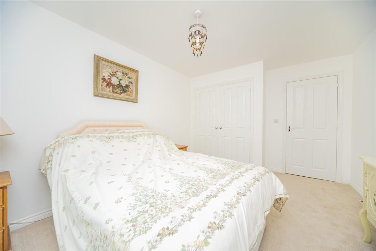 Crib Y Sianel, Rhoose, Barry