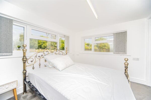 Cross Common Road, Dinas Powys