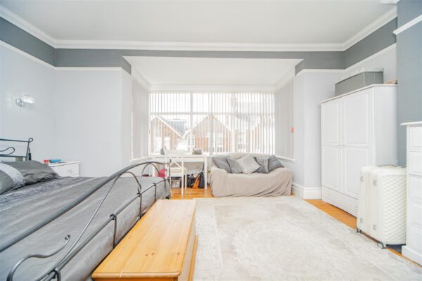 Charles Place, Barry