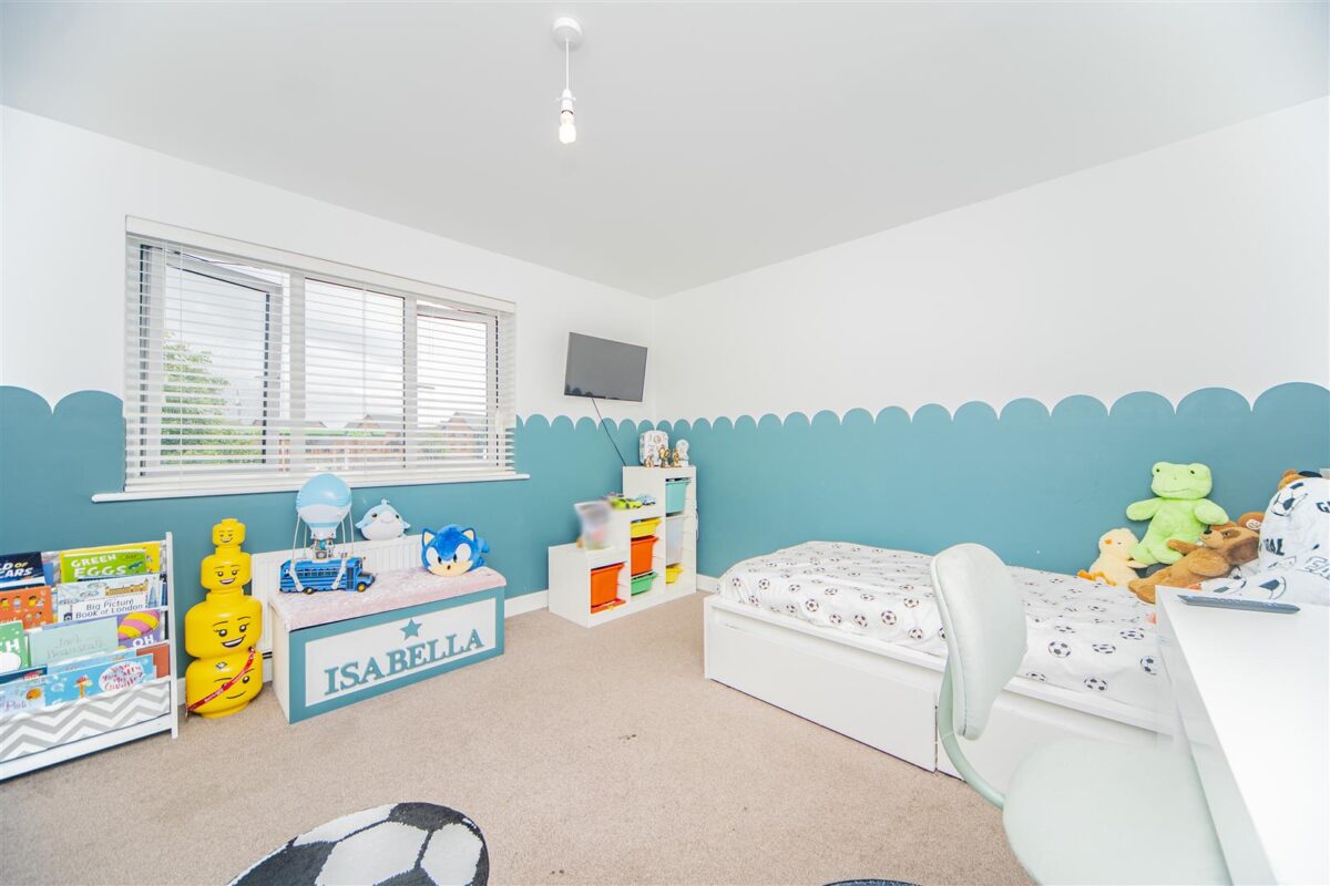 Ffordd Y Mileniwm, Barry