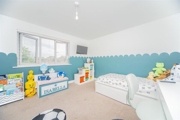 Ffordd Y Mileniwm, Barry