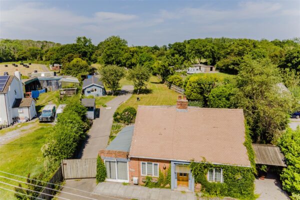 Cross Common Road, Dinas Powys