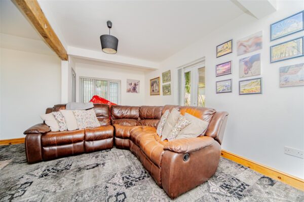 Cross Common Road, Dinas Powys