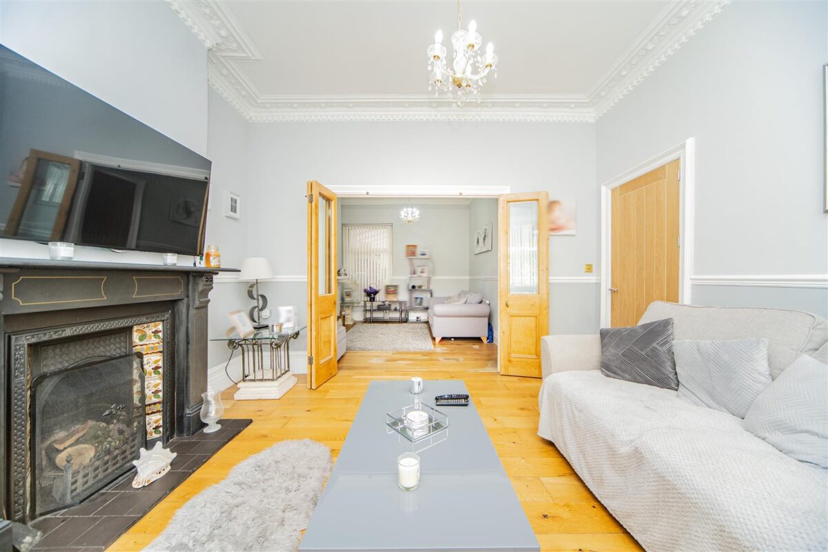 Charles Place, Barry