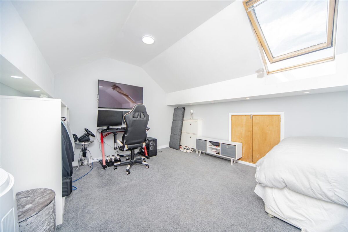 Charles Place, Barry