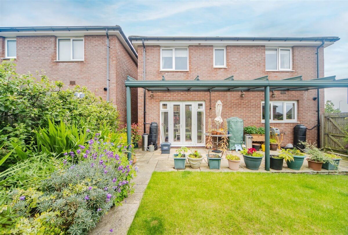 Crib Y Sianel, Rhoose, Barry