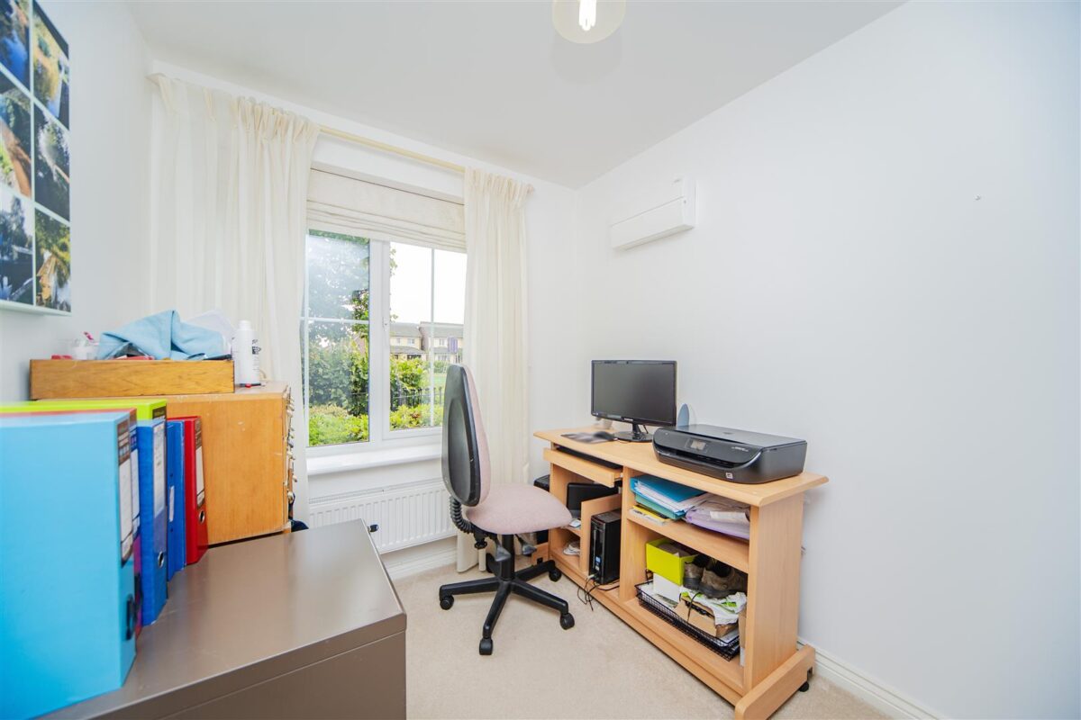 Crib Y Sianel, Rhoose, Barry