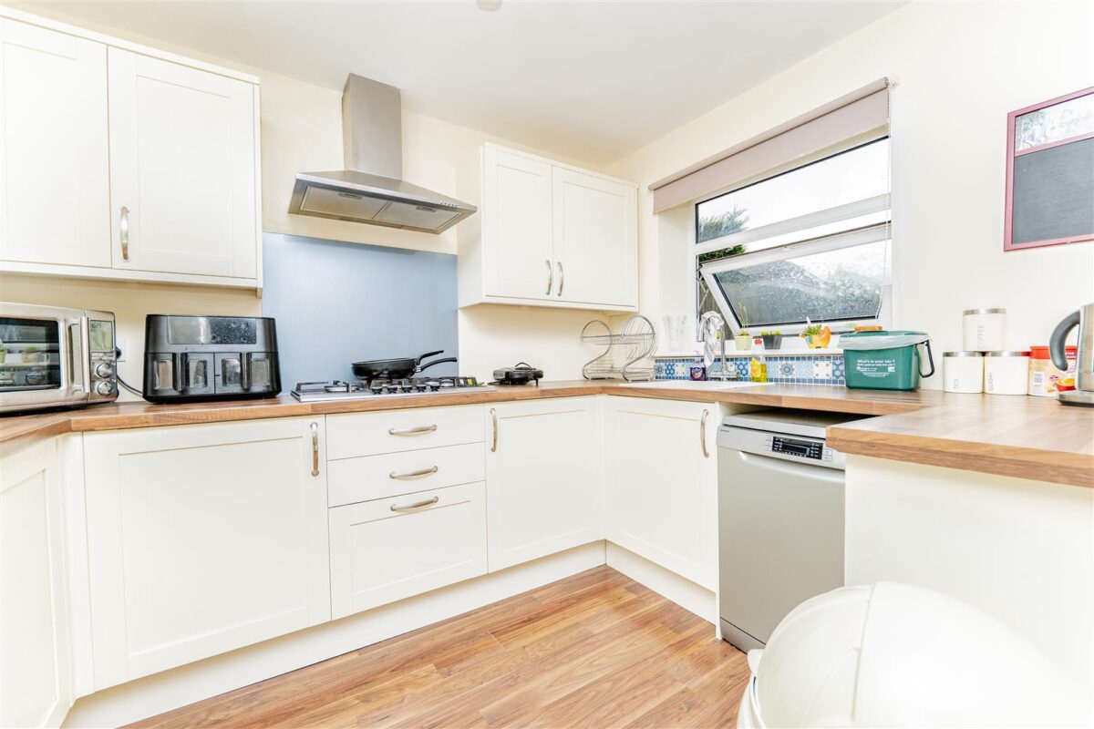 St. Brannocks Close, Barry