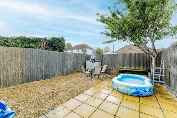 St. Brannocks Close, Barry