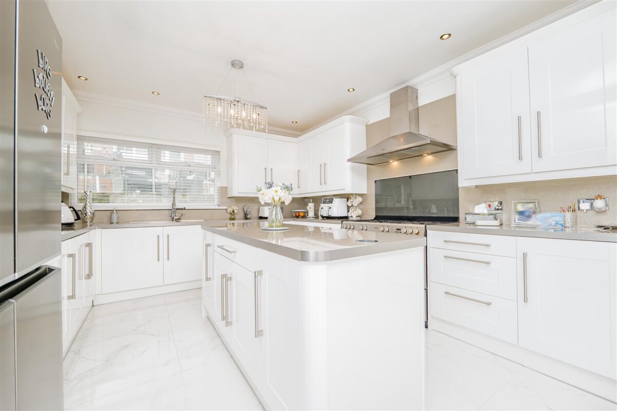 Gladstone Road, Barry