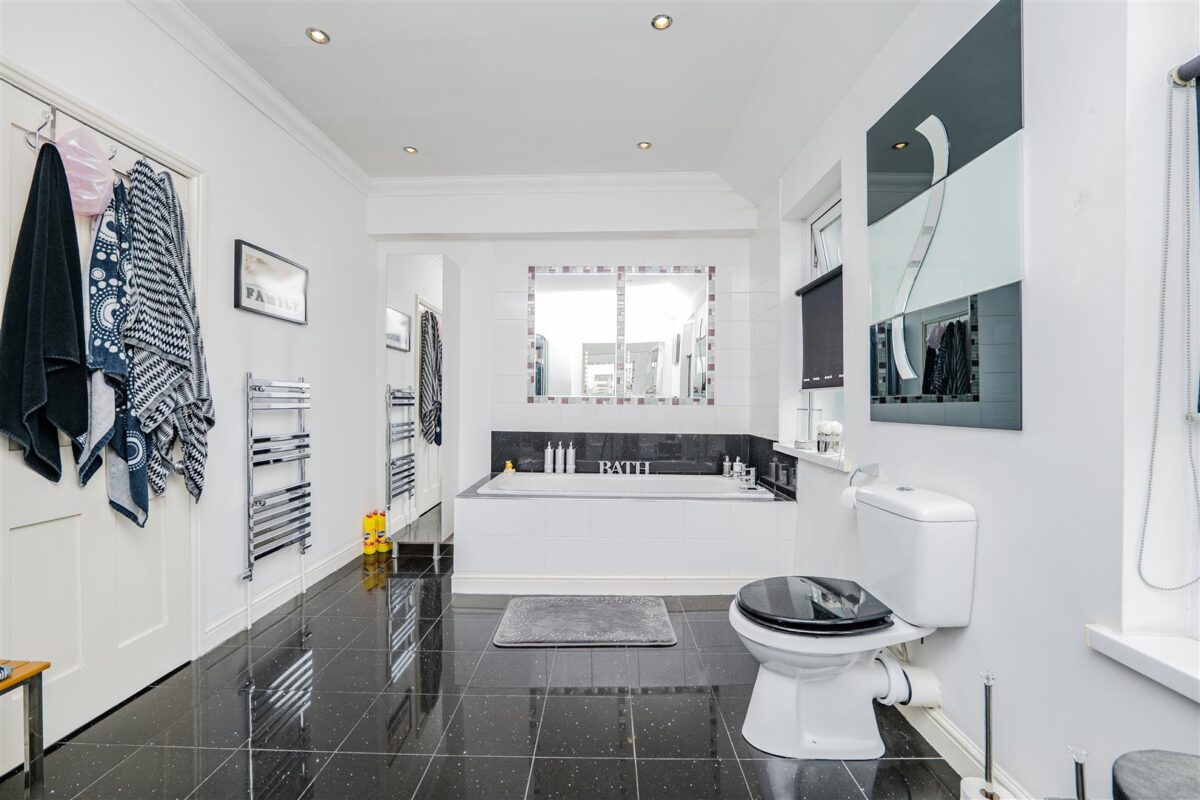 Gladstone Road, Barry