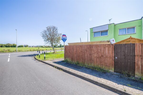 Michaelston Close, Barry