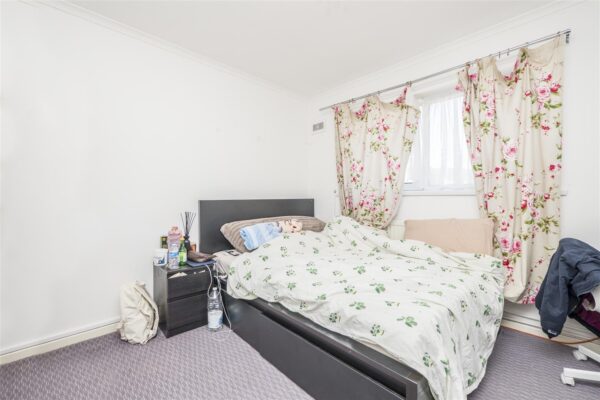 Michaelston Close, Barry