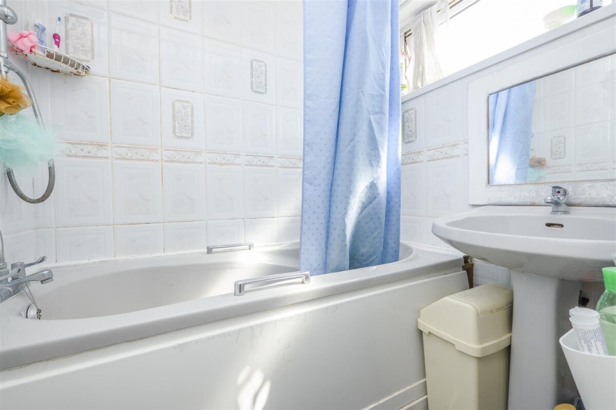 Michaelston Close, Barry