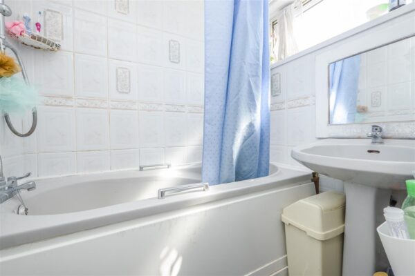 Michaelston Close, Barry