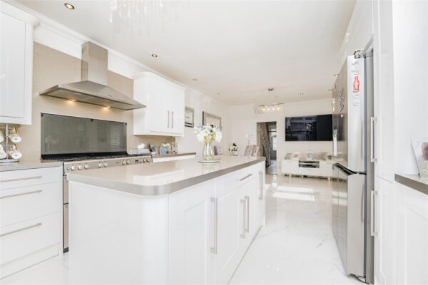 Gladstone Road, Barry