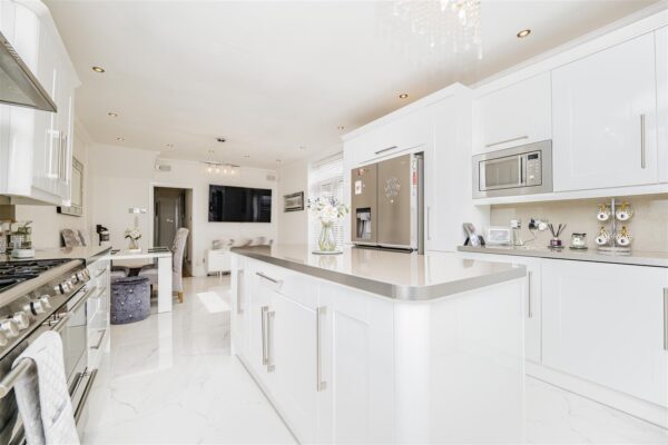 Gladstone Road, Barry