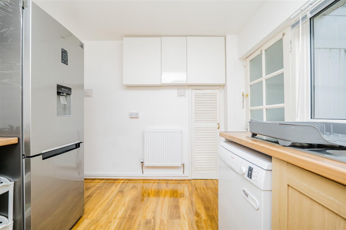 Westbury Close, Barry