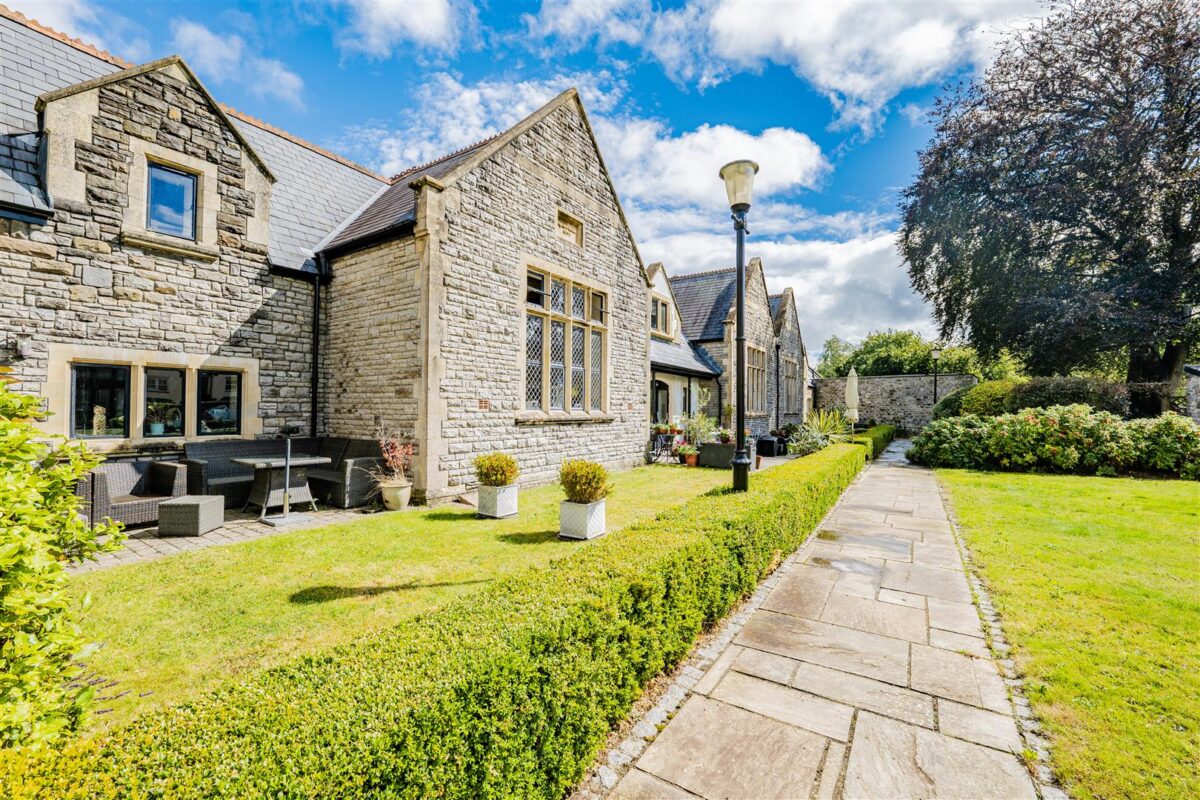 Church Street, Cowbridge