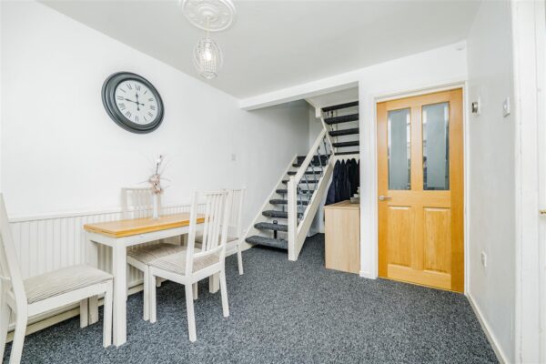 Westbury Close, Barry