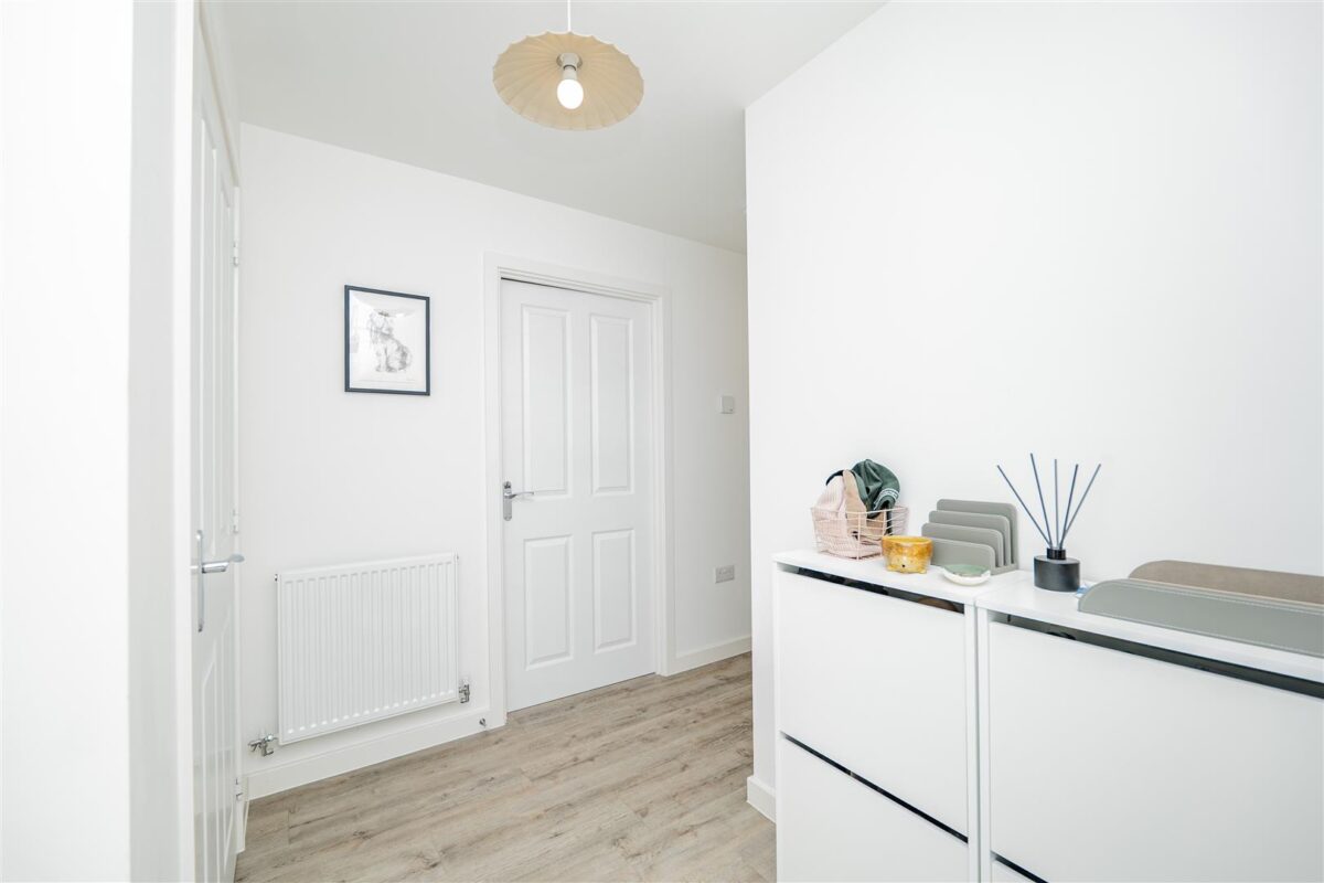 Clos Y Rheilffordd, Barry