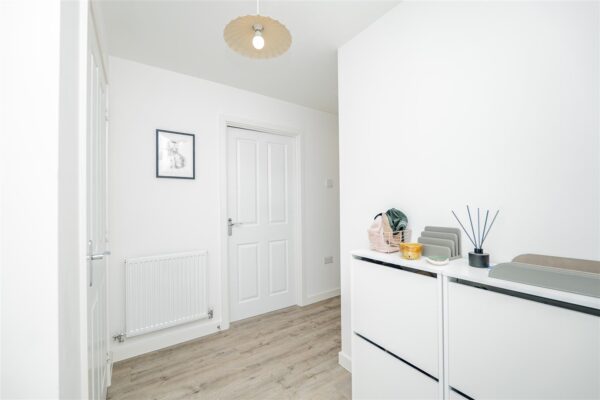 Clos Y Rheilffordd, Barry