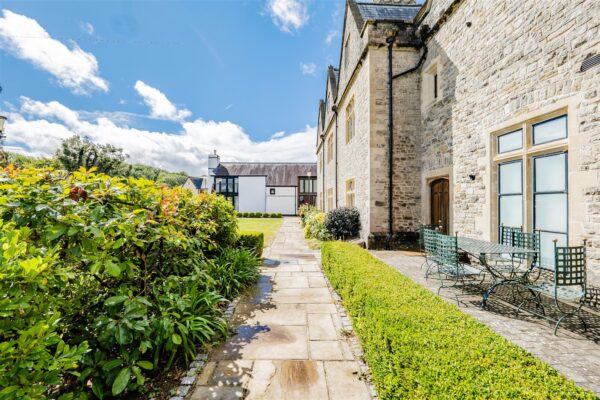 Church Street, Cowbridge