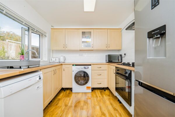 Westbury Close, Barry