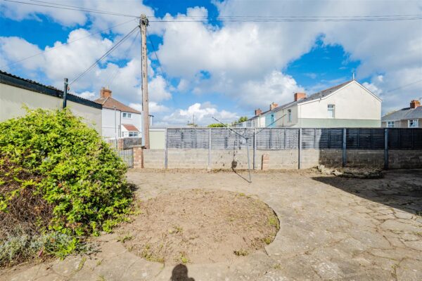 Coldbrook Road East, Barry