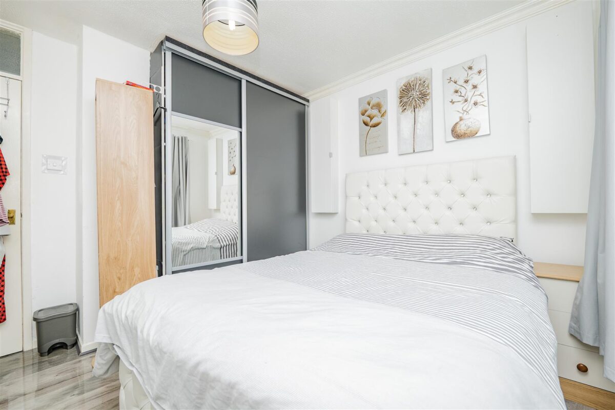 Westbury Close, Barry